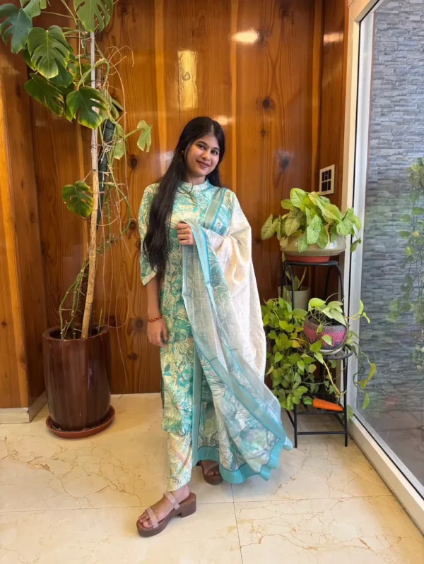 A-Line Rayon Fabric with Linen Digital Print Dupatt - M