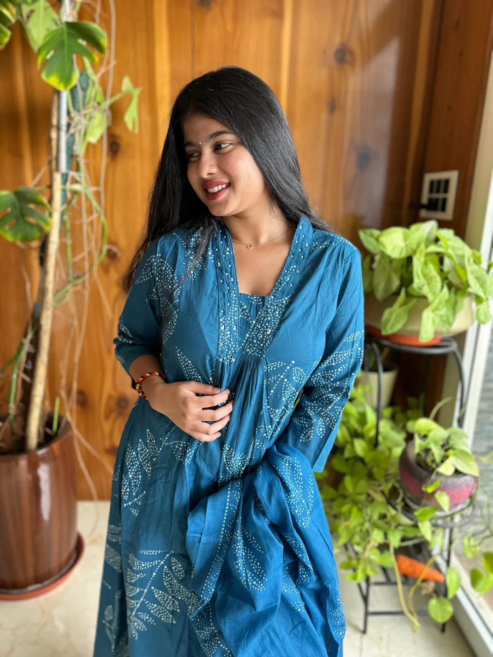Bandhani -style dot print with Pleated front - Image 4