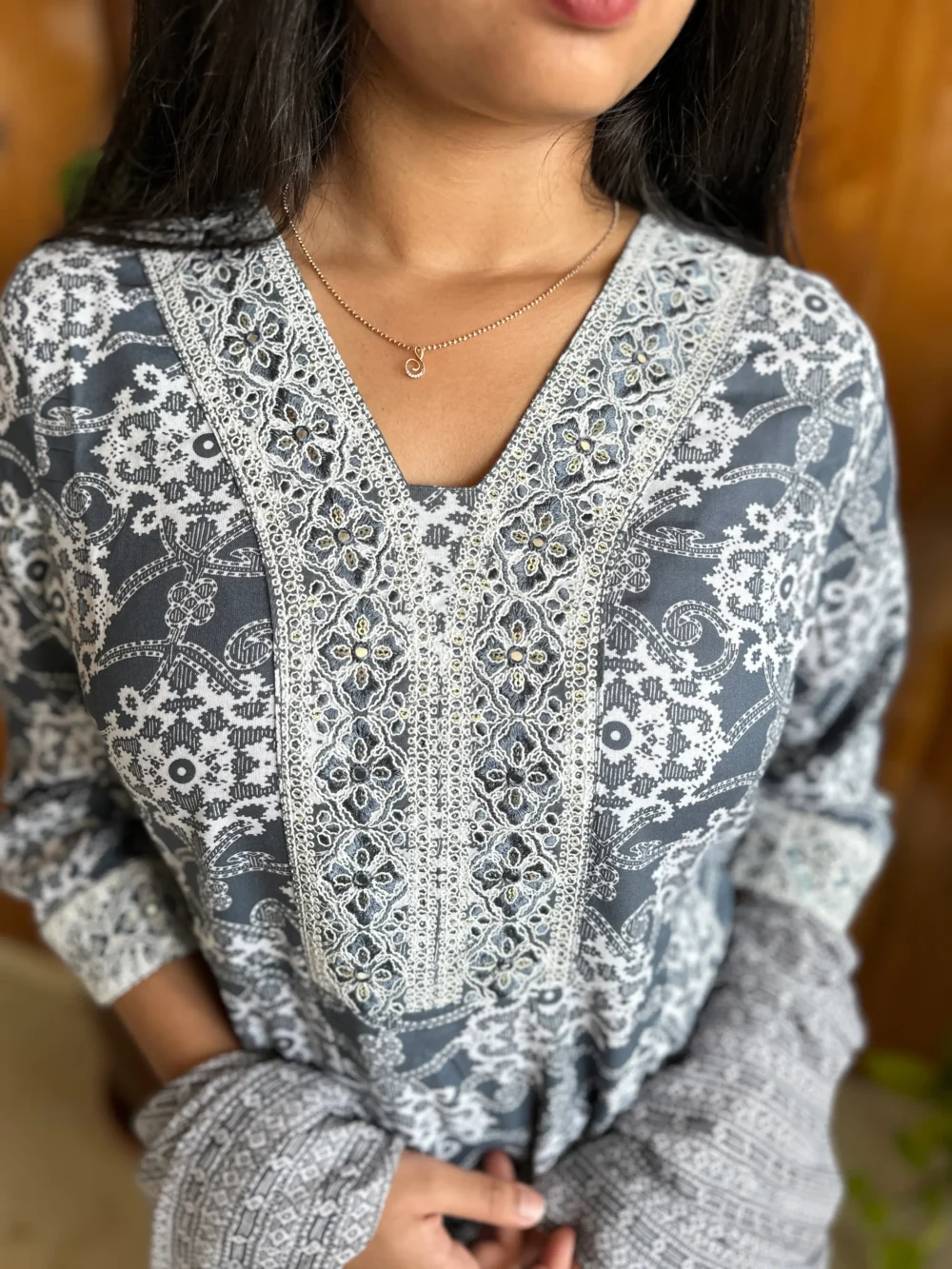 Cotton floral print kurti with lace border,dupatta & pants - Image 3