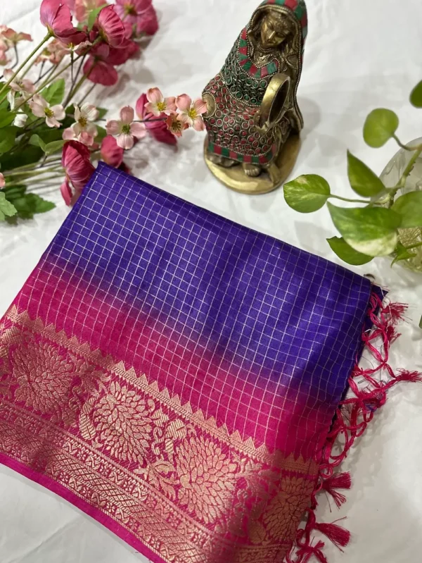 Dola Checks Saree - Purple